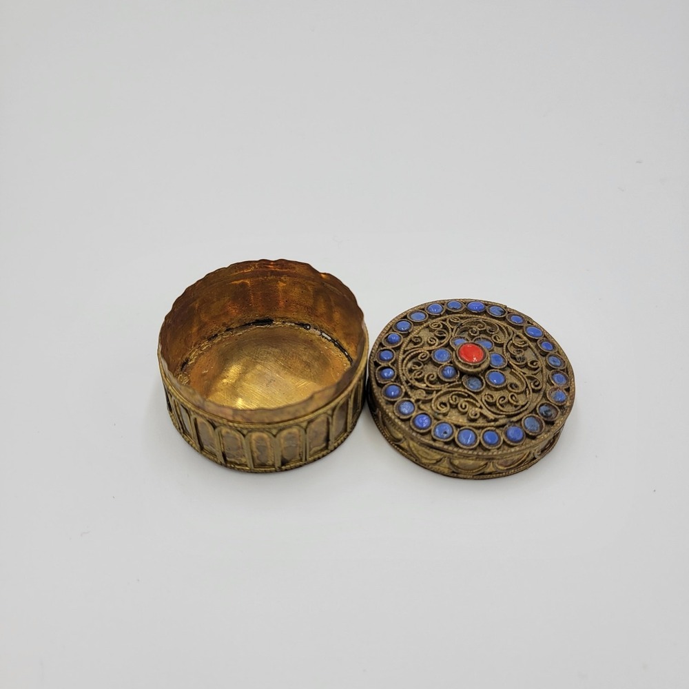 Vintage Nepalese Tibetan Trinket Box Filigree Blue Coral Lapis Brass Small Round